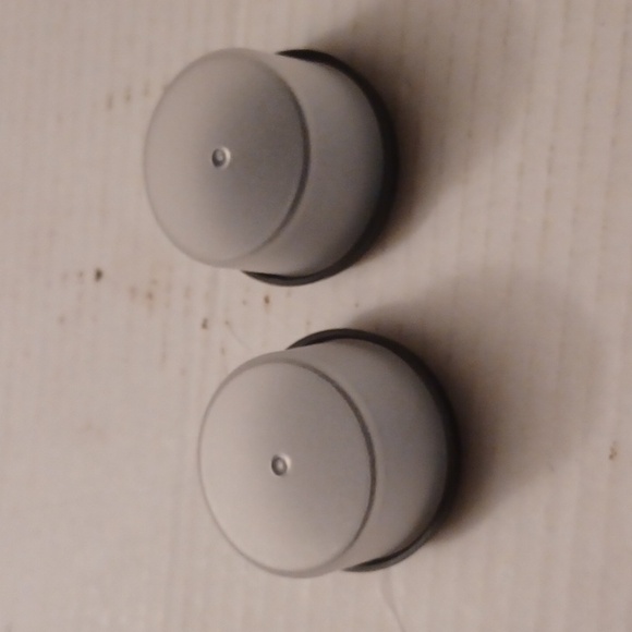 4/$30 New Mini Salt & Pepper Shakers - Black Plastic Caps - Picture 3 of 5